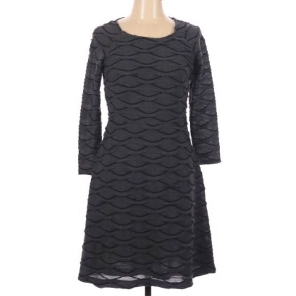 LOFT | Textured Long Sleeve Knee Length Gray Dress - Picture 1 of 12